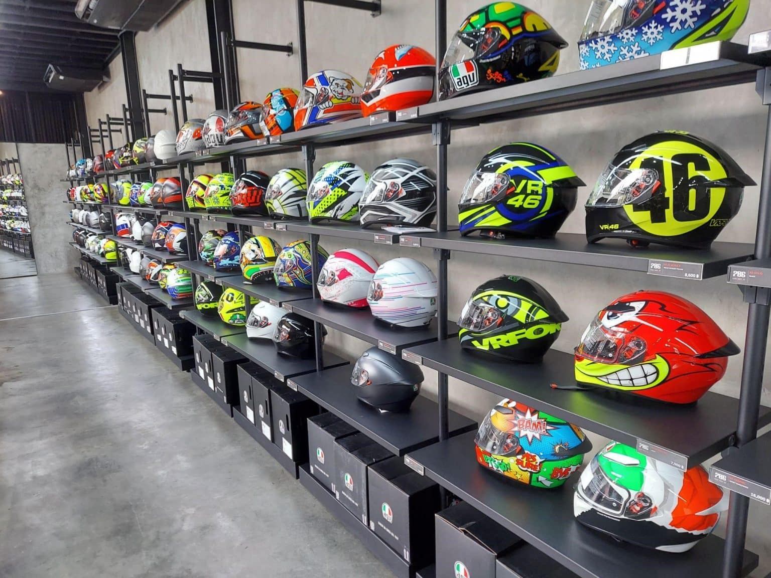 Zaradan Helmet: Kepala Aman, Hati Tenang di Jalan Sudirman